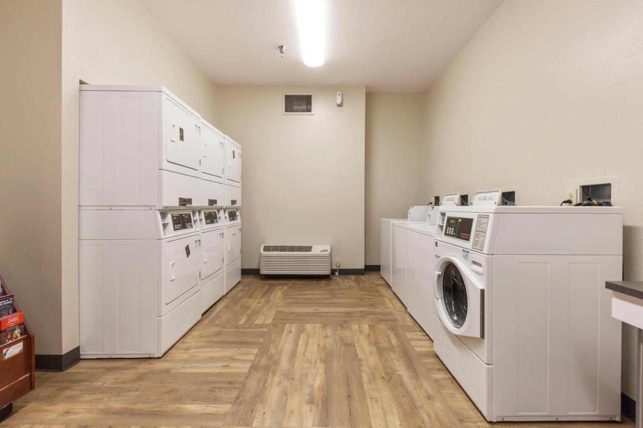 Extended Stay America Suites - Washington, Dc - Alexandria - Landmark Buitenkant foto