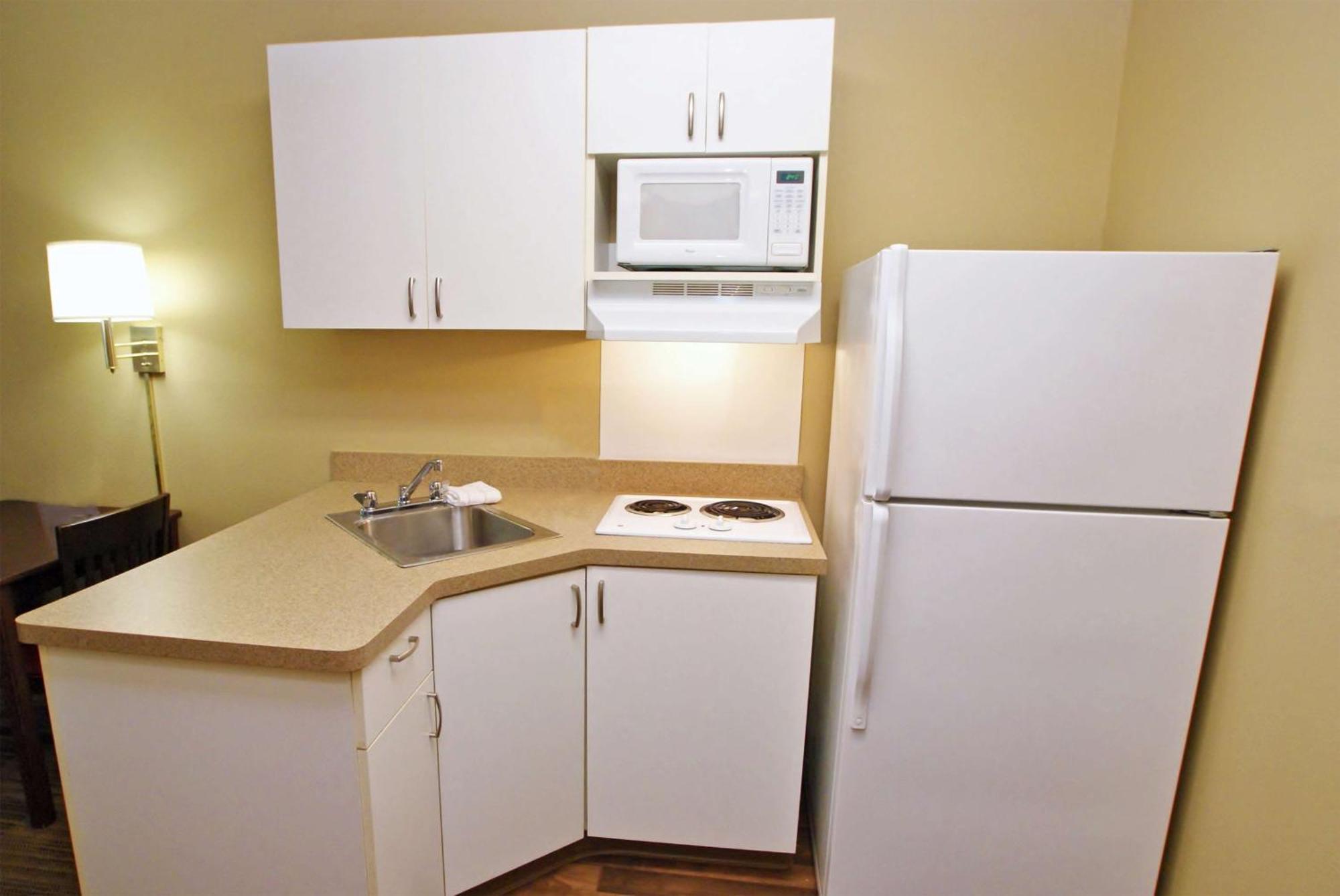 Extended Stay America Suites - Washington, Dc - Alexandria - Landmark Buitenkant foto