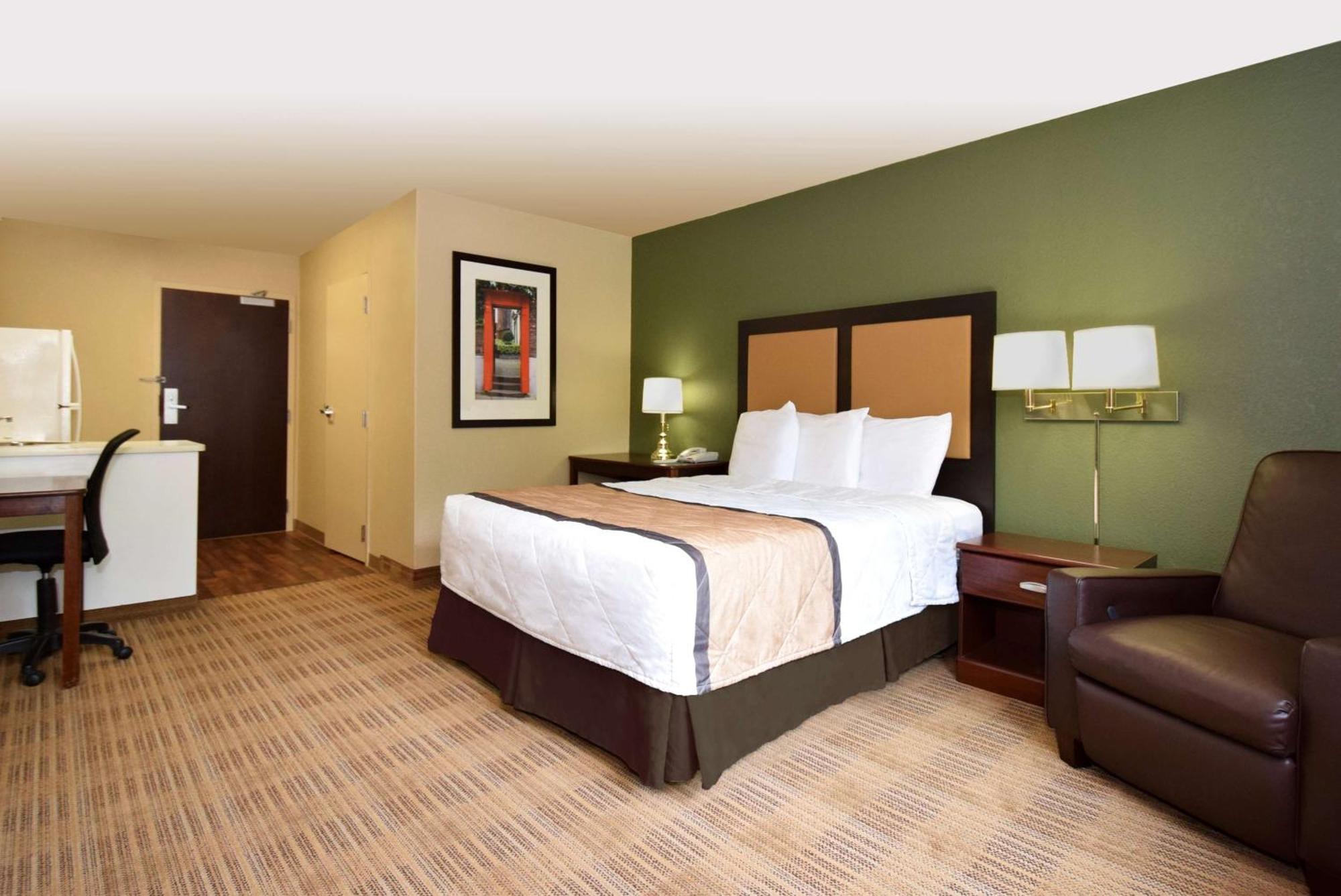 Extended Stay America Suites - Washington, Dc - Alexandria - Landmark Buitenkant foto
