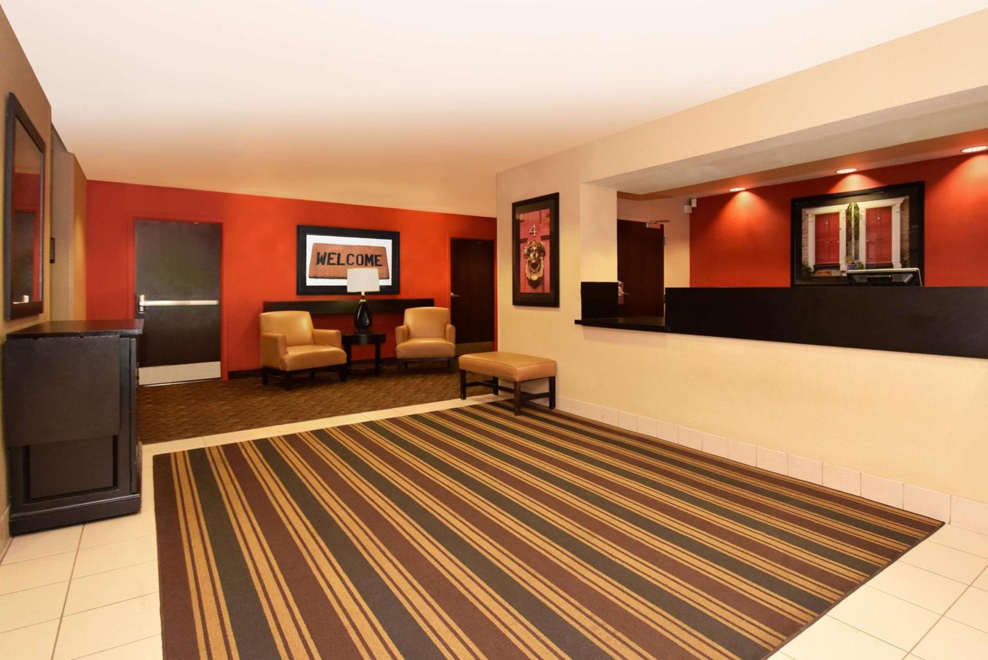 Extended Stay America Suites - Washington, Dc - Alexandria - Landmark Buitenkant foto
