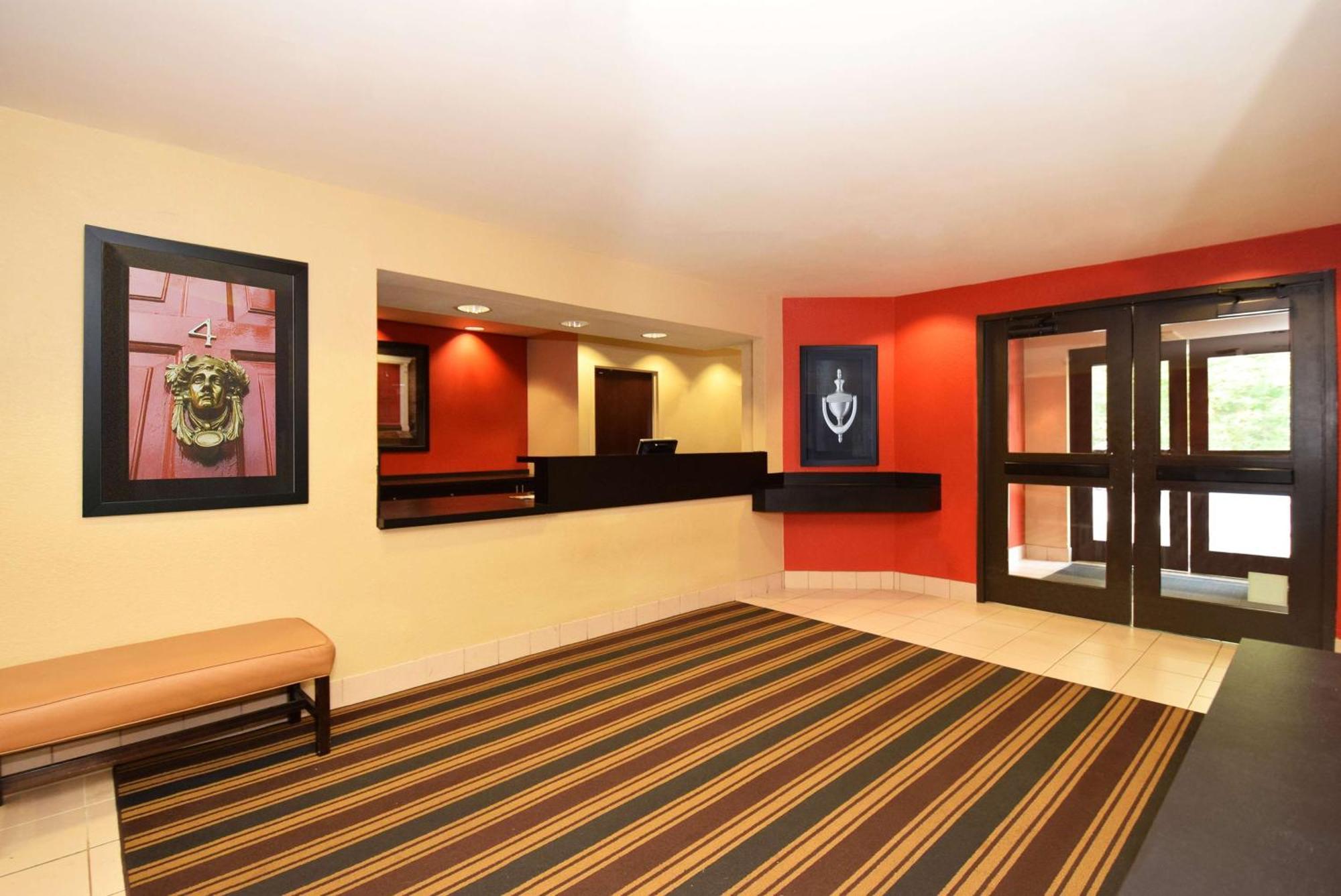 Extended Stay America Suites - Washington, Dc - Alexandria - Landmark Buitenkant foto