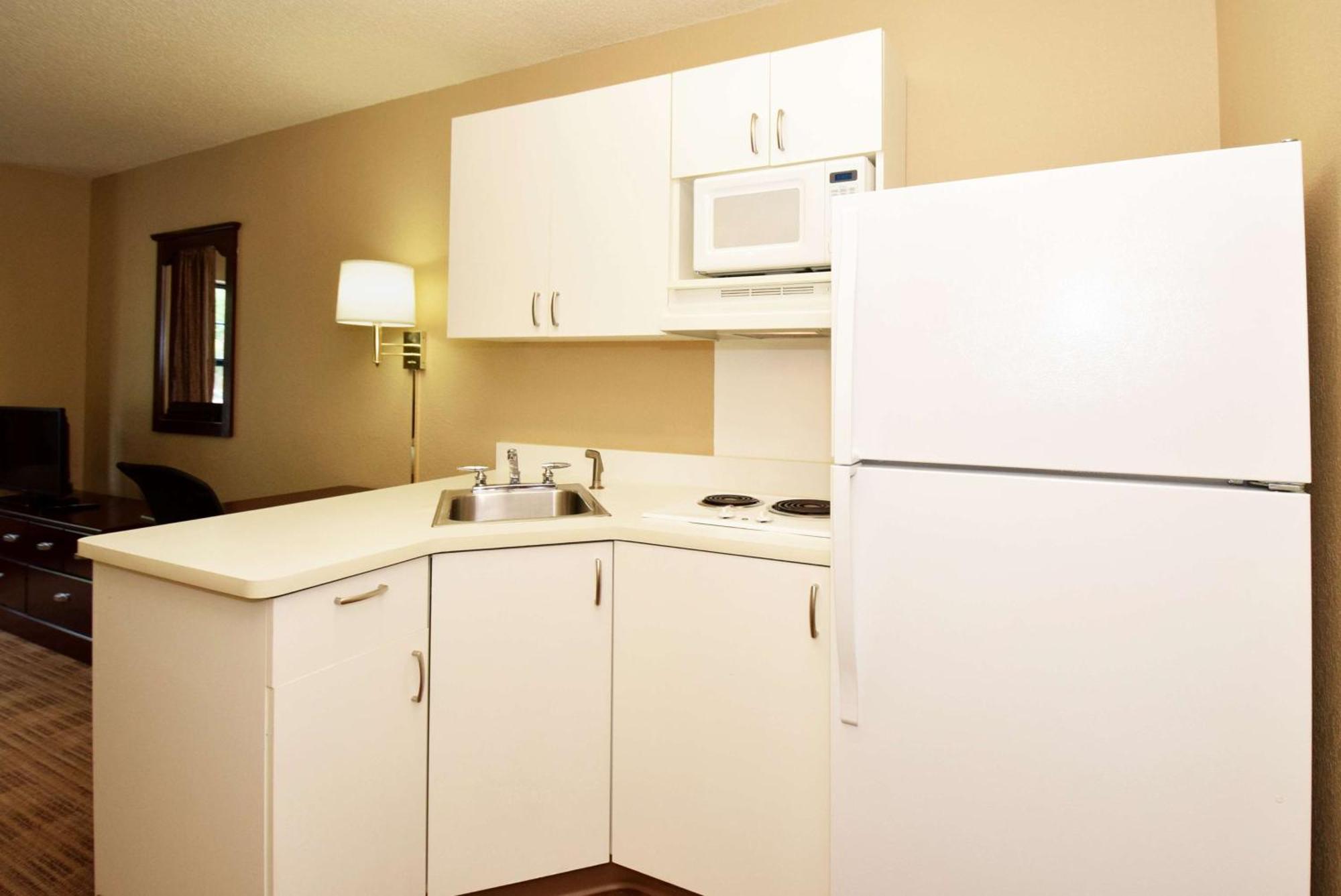Extended Stay America Suites - Washington, Dc - Alexandria - Landmark Buitenkant foto