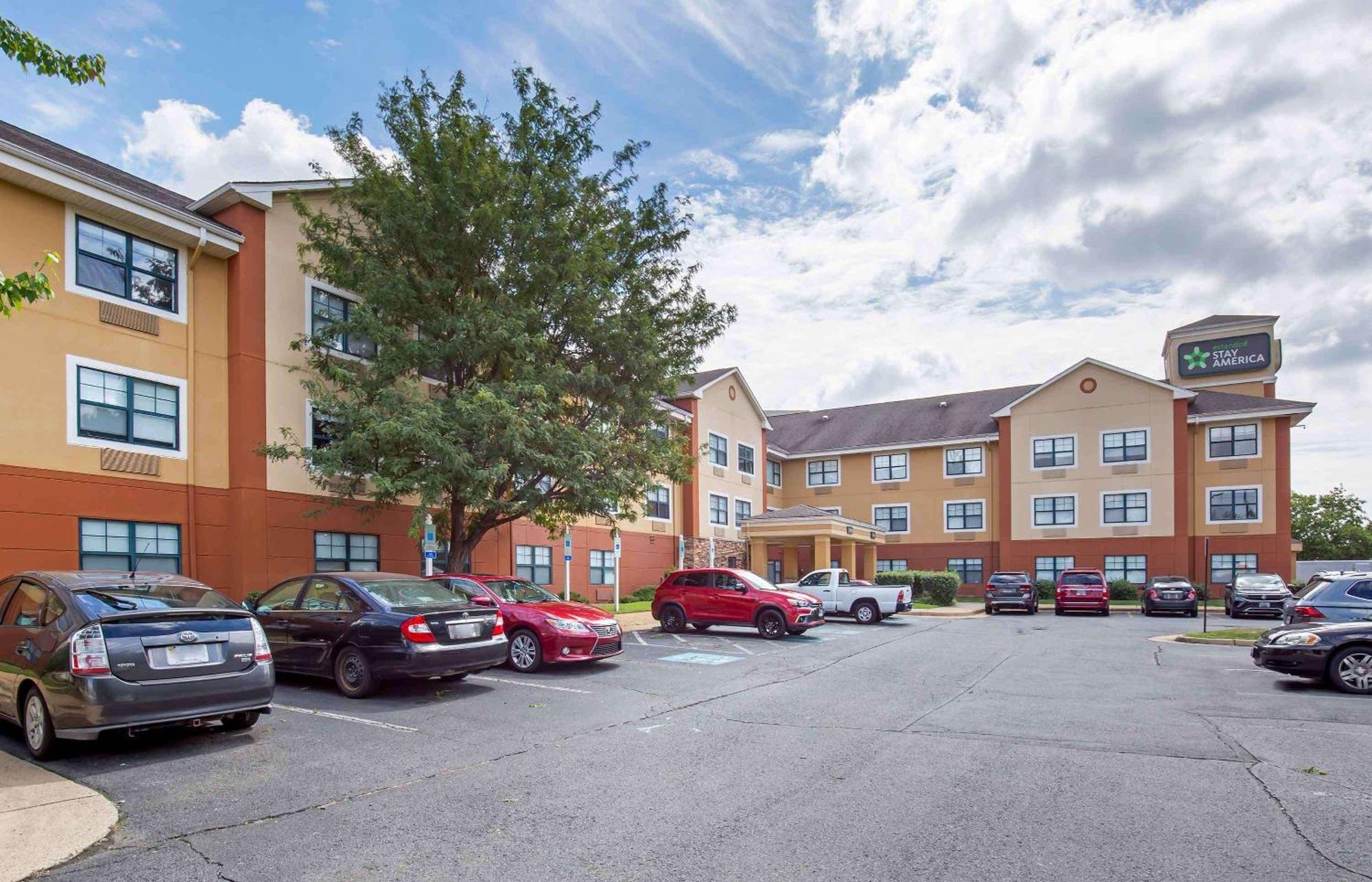 Extended Stay America Suites - Washington, Dc - Alexandria - Landmark Buitenkant foto